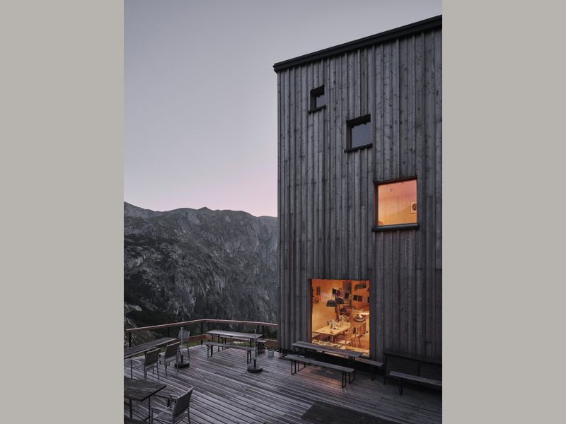Mp2023_Dietger-Wissounig-Architekten_Voisthalerhütte_01.jpg