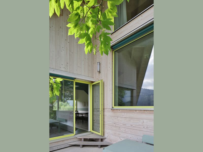 Mp2023_AMUNT Nagel Theissen Architekten und Designer_FRIHA_Haus am Hang_03.jpg