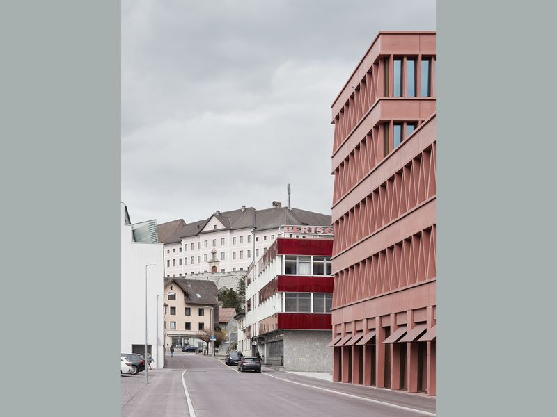 Mp2023_Innauer Matt Architekten ZT GmbH_Firmenzentrale Jägerbau_01.jpg