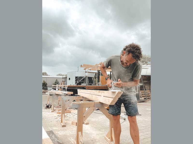 Mp2023_La Barca  Victor Abarca_La Barca  Upcycling Boot_03.jpg