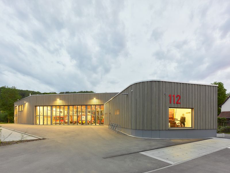 Feuerwehrhaus-Tuebingen-Lustnau_Gaus-Architekten_02.jpg