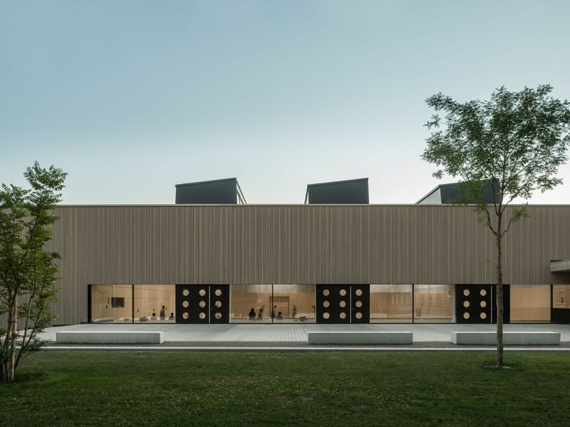 1_Ersatzneubau Sporthalle Fasanenhofschule Stuttgart_Aufmacher_Ansicht Ost_4 zu 3.jpg