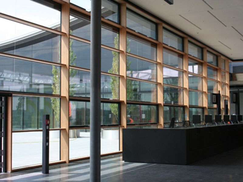 mNL-16-08-01-Woodtrade-06.jpg.jpg